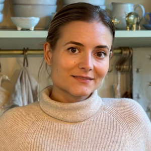 Olivia Ford - Headshot